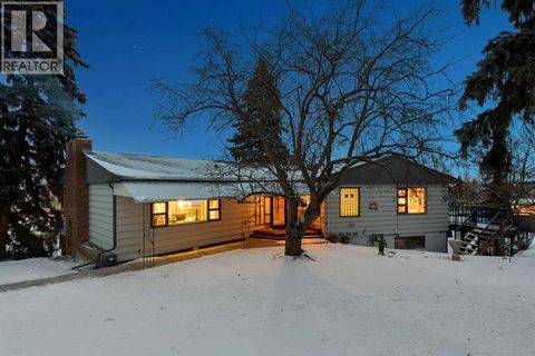 2307 Sunset Avenue SW Calgary AB T3C2M9