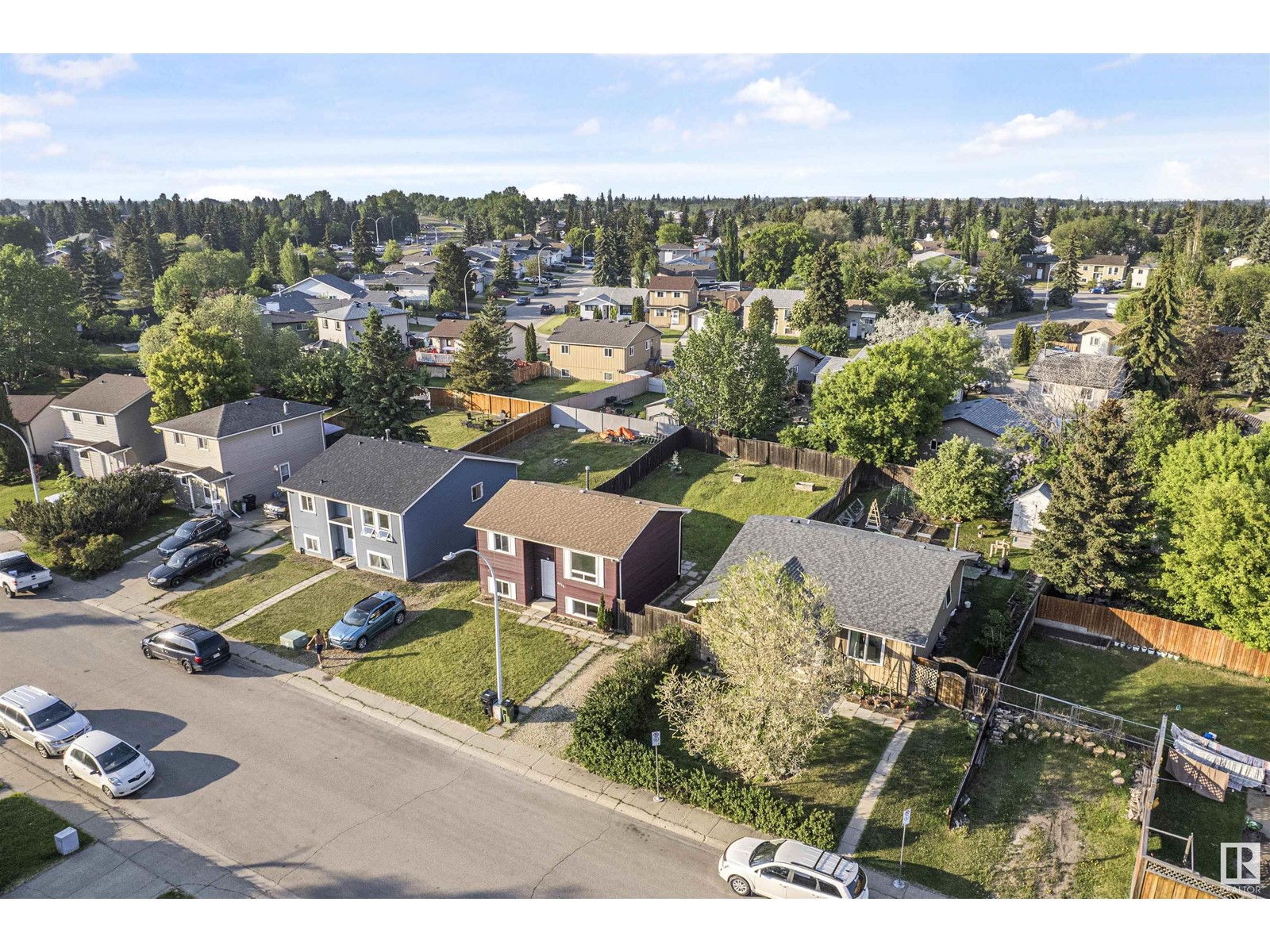 4912 36 AV NW