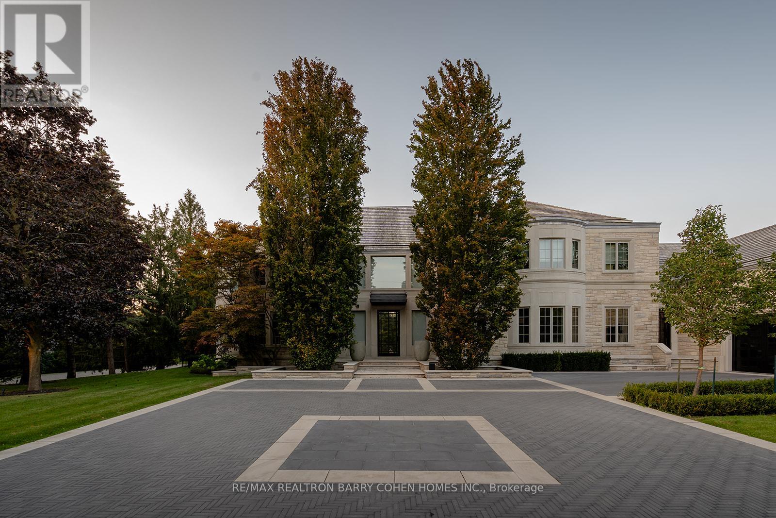 186 PINE VALLEY CRESCENT