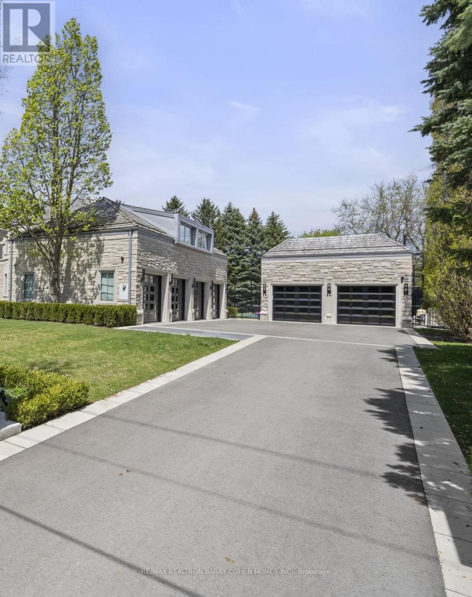 186 PINE VALLEY CRESCENT