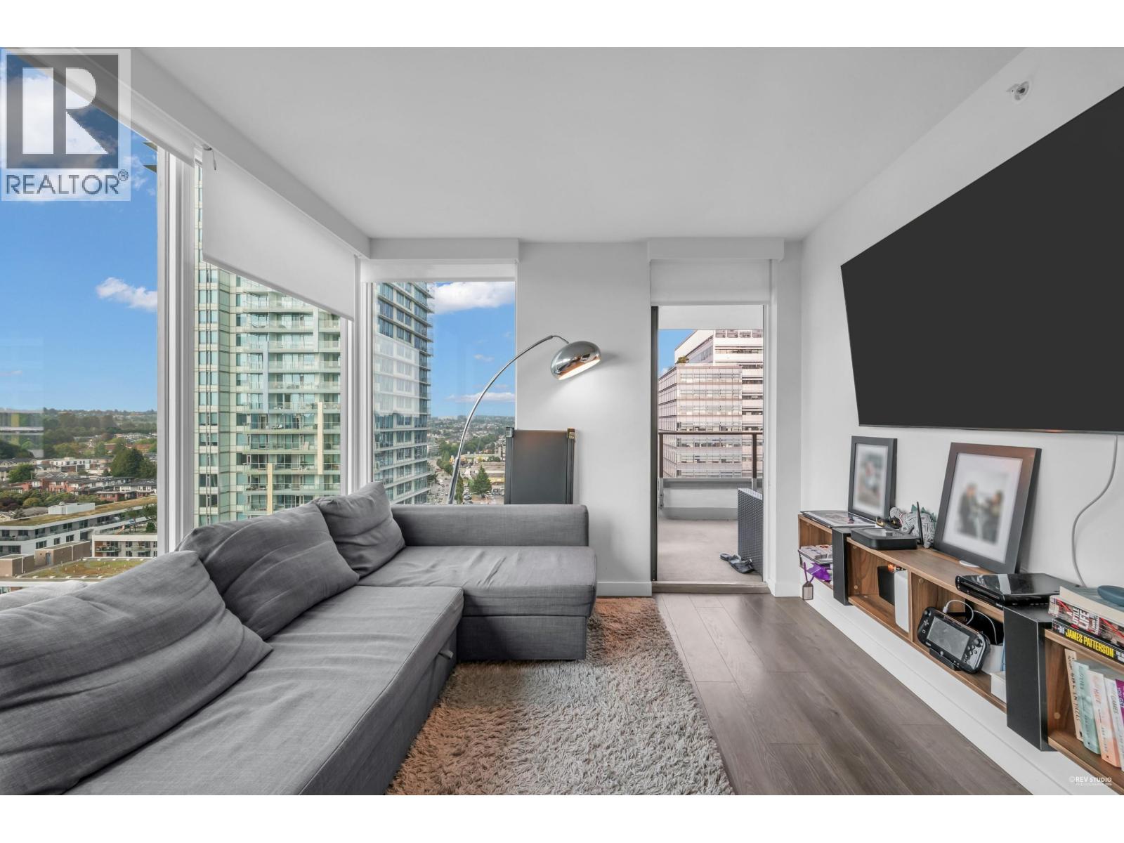 1605 8189 CAMBIE STREET