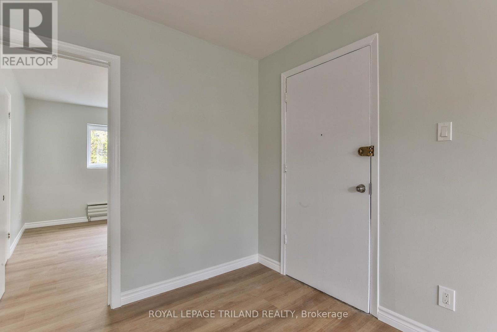 2 - 358 HILTON AVENUE