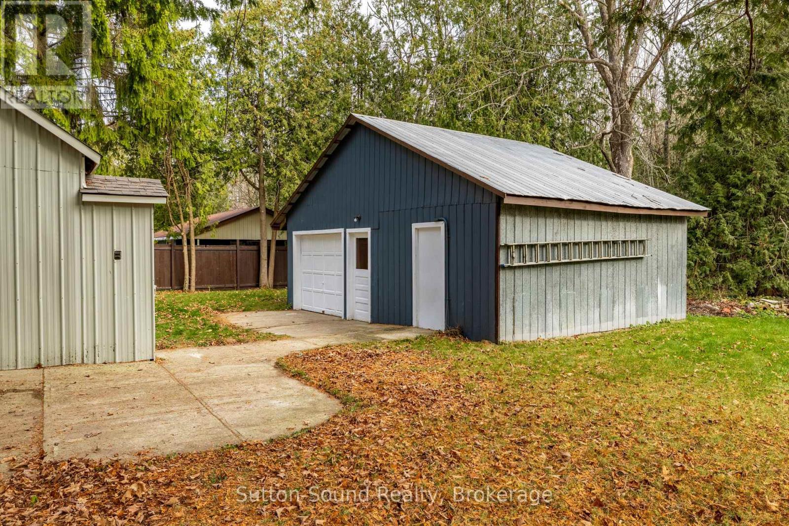 318777 GREY ROAD 1 ROAD