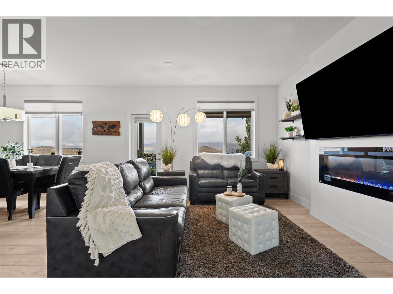 933 Mt Robson Place Unit# 34