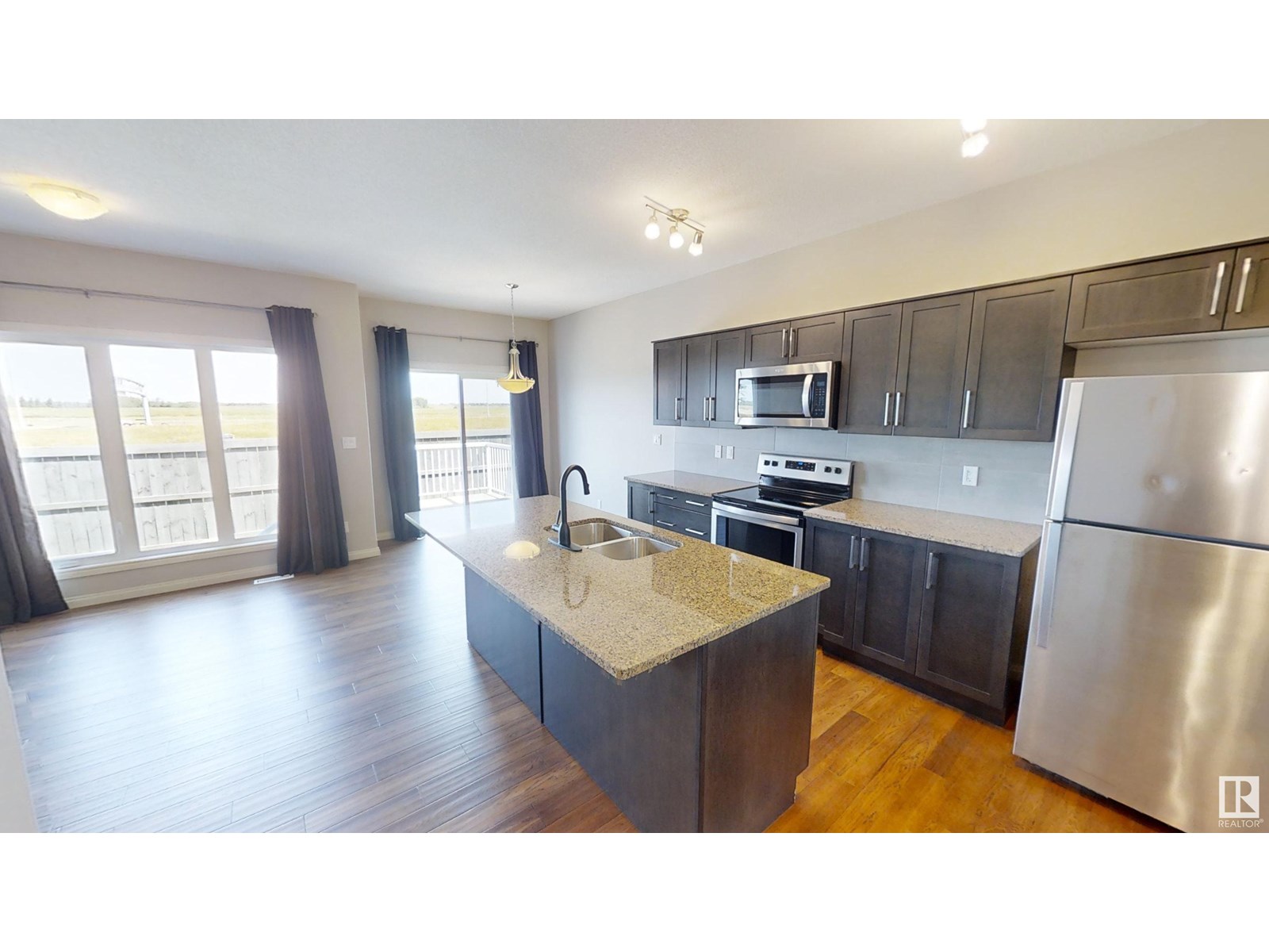 #34 18230 104A ST NW