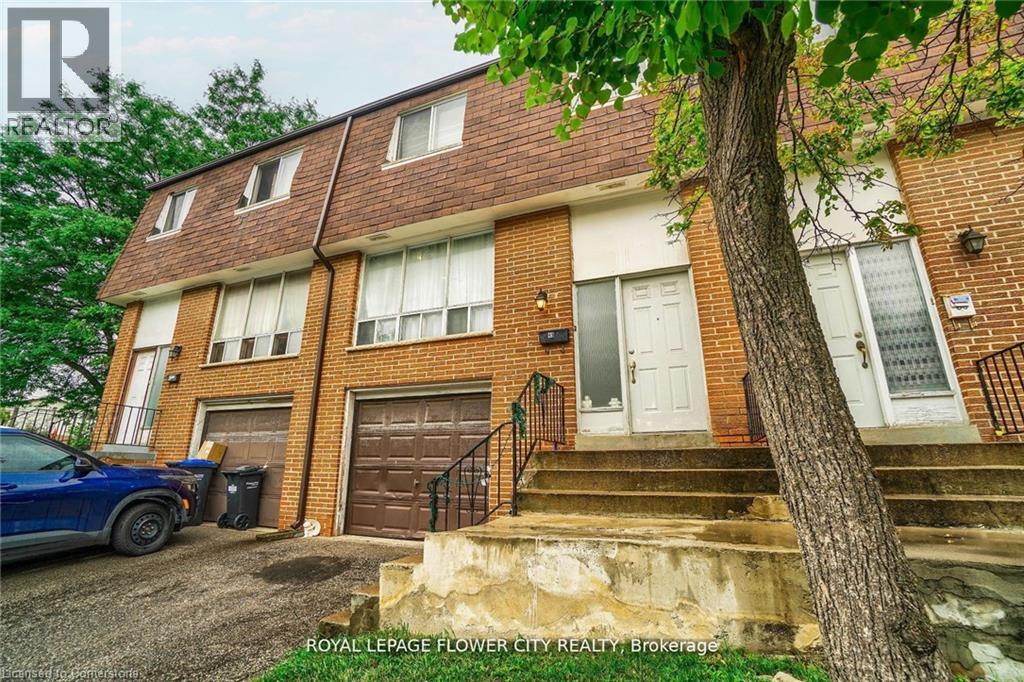 7475 GOREWAY Drive Unit# 49