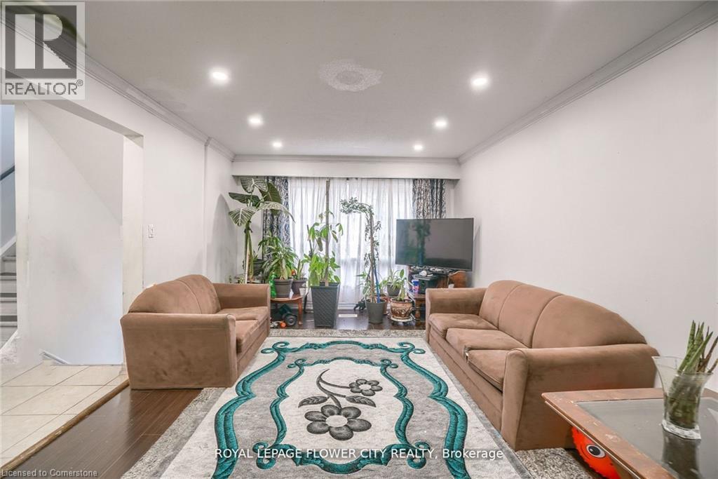 7475 GOREWAY Drive Unit# 49
