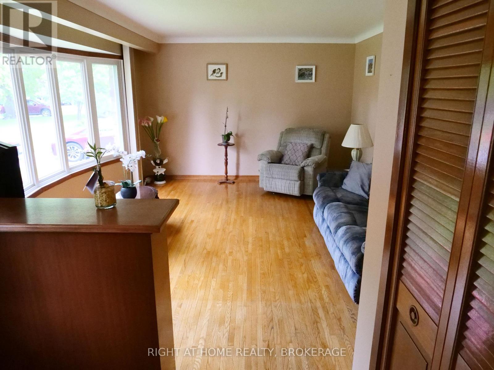 63 TRELAWNE DRIVE