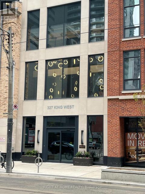 1703 - 327 KING STREET W Toronto (Waterfront Communities) ON M5V0W7