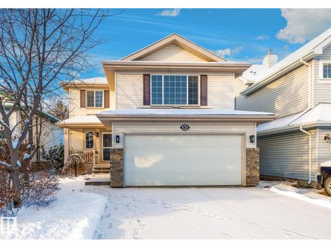 161 Hayward CR NW Edmonton AB T6R3G2