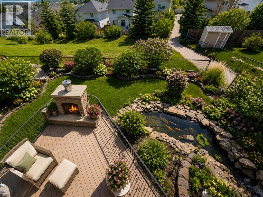 49 Arbour Crest Heights NW