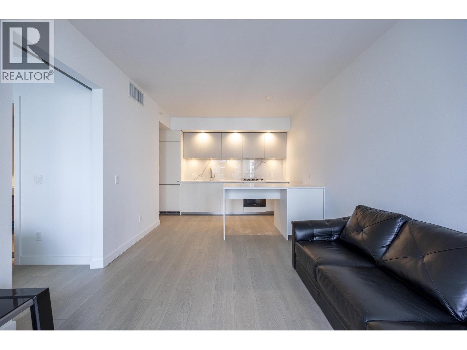 1601 6537 TELFORD AVENUE