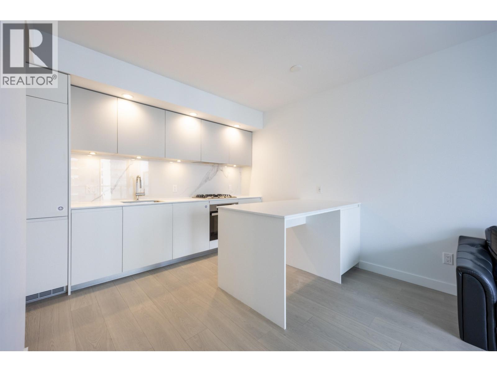 1601 6537 TELFORD AVENUE