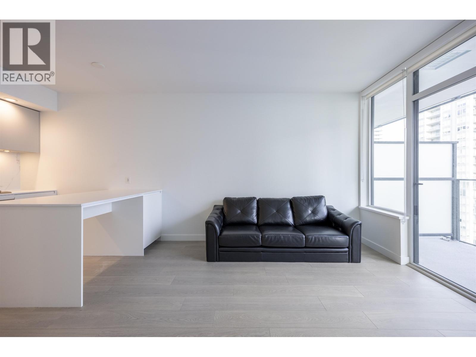 1601 6537 TELFORD AVENUE