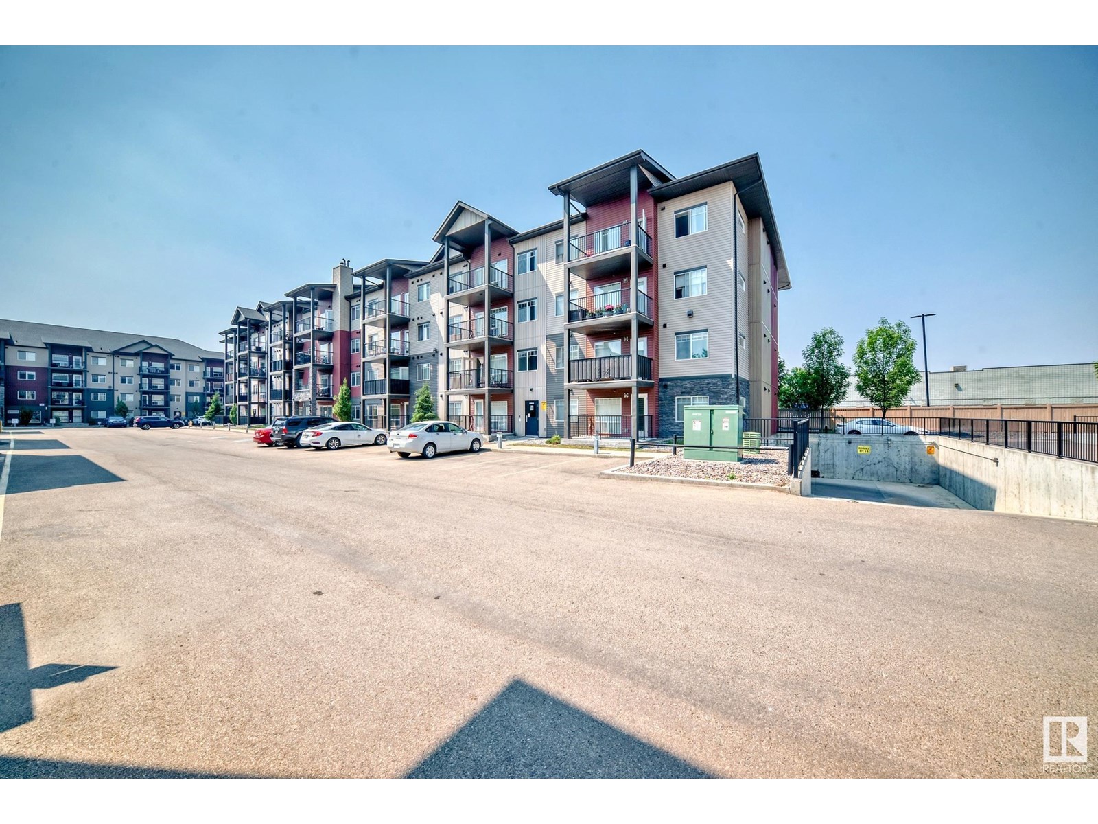 #104 9519 160 AV NW