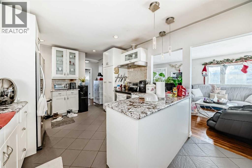 8222 Fairmount Drive SE