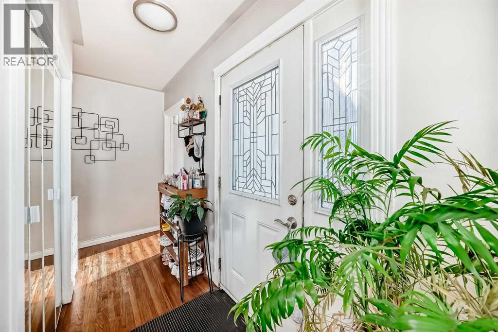 8222 Fairmount Drive SE