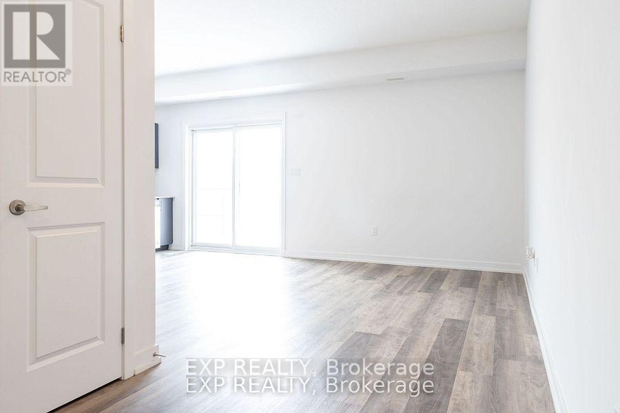 40 - 205 WEST OAK TRAIL