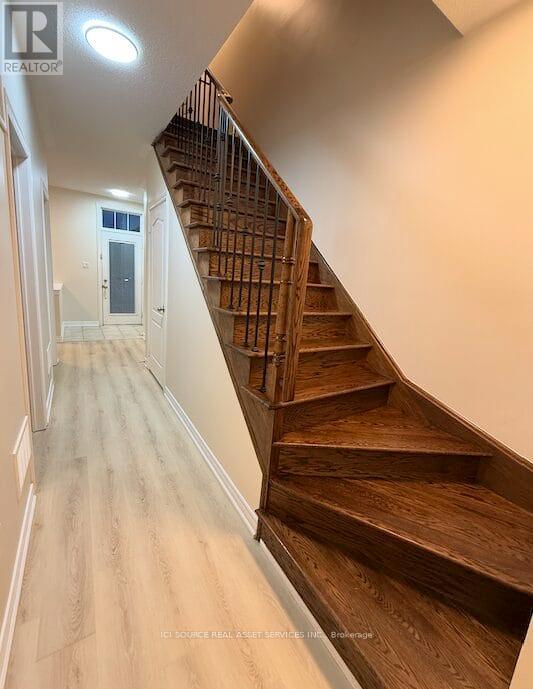 4 - 3215 THOMAS STREET