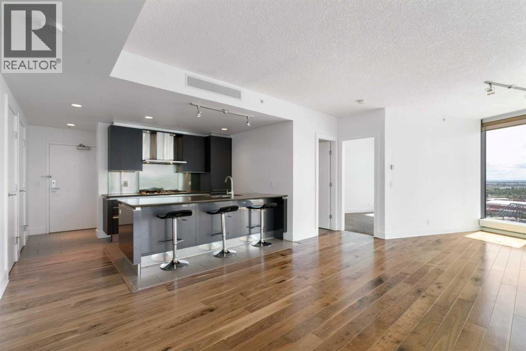 2305, 433 11 Avenue SE