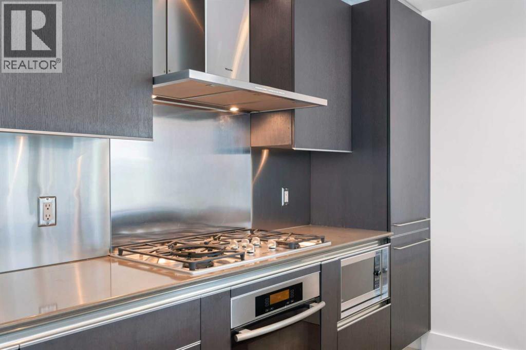 2305, 433 11 Avenue SE