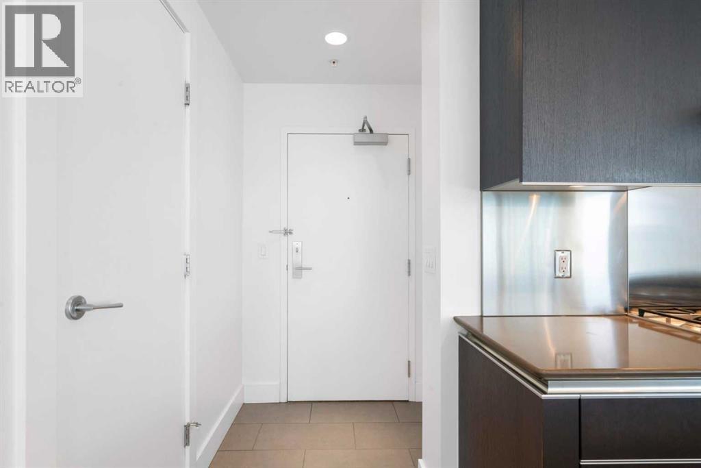 2305, 433 11 Avenue SE