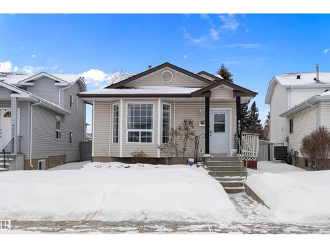 8007 160 AV NW Edmonton AB T5Z3A2