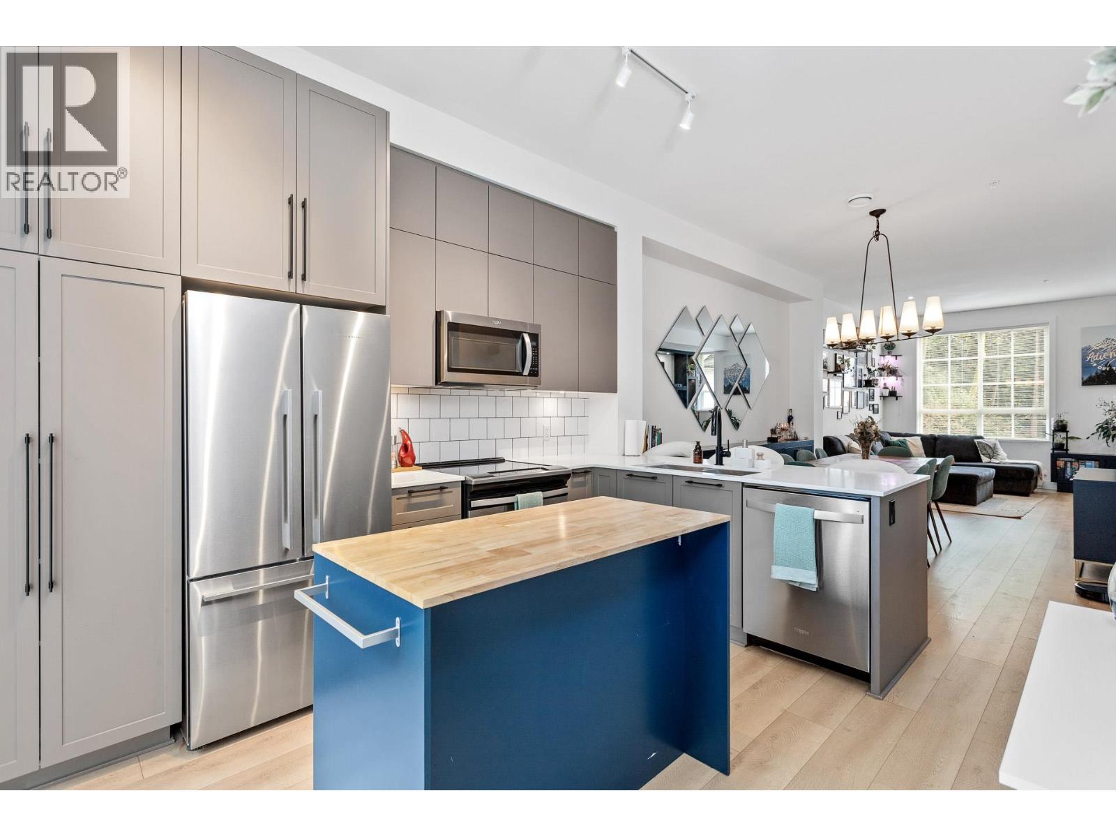 3 19696 HAMMOND ROAD