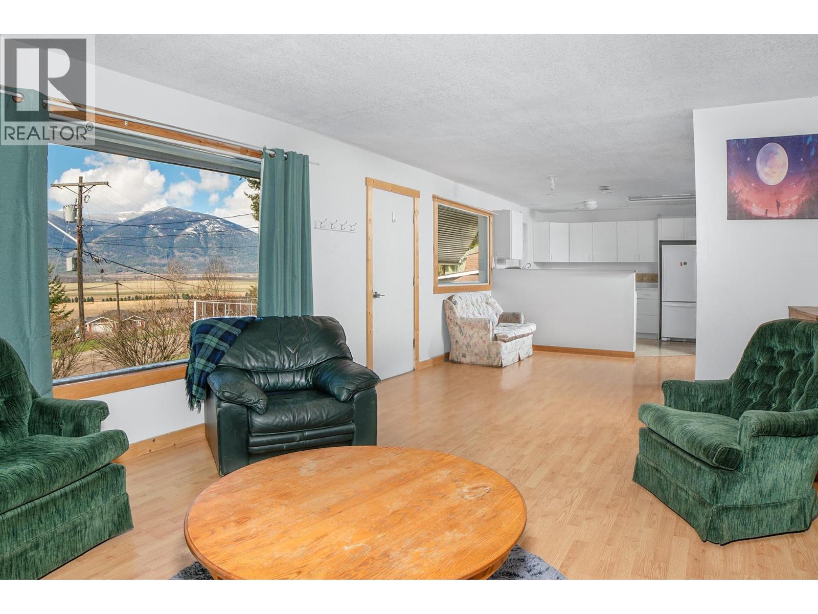 338 VALLEYVIEW Drive