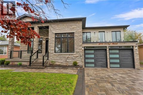 2091 BRIDGE Road Oakville ON L6L2E8