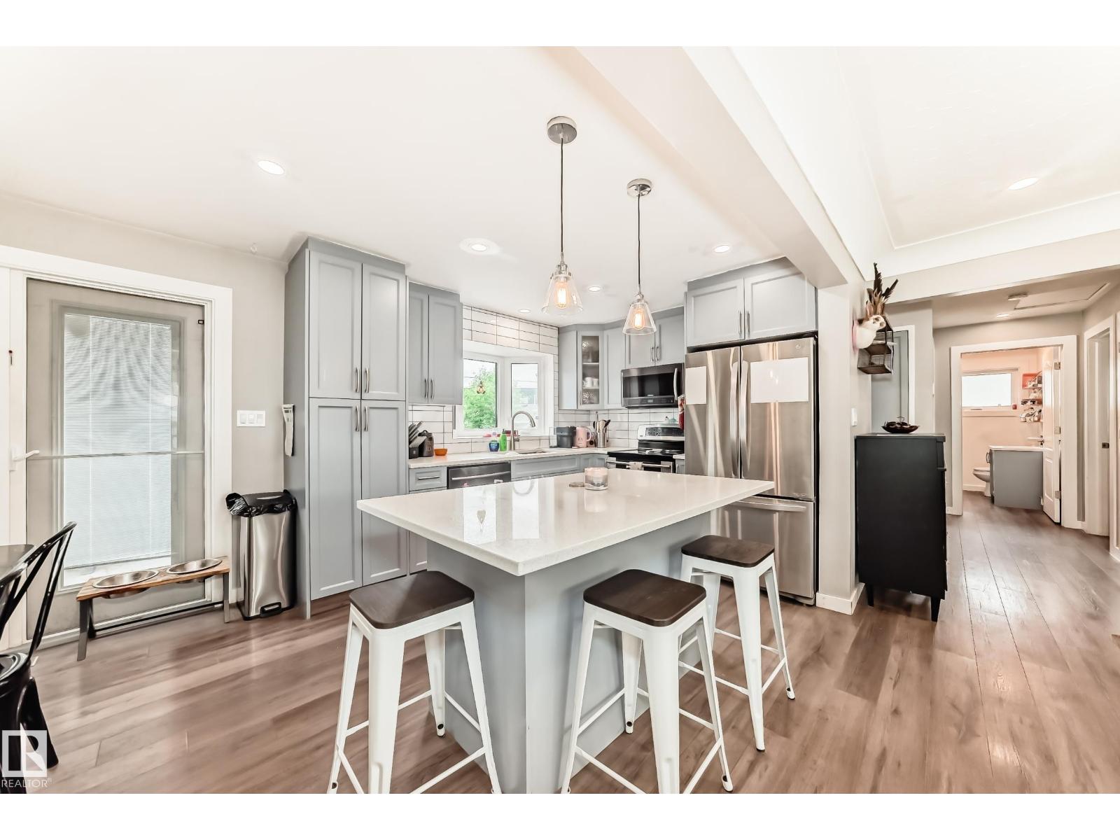 12423 75 ST NW
