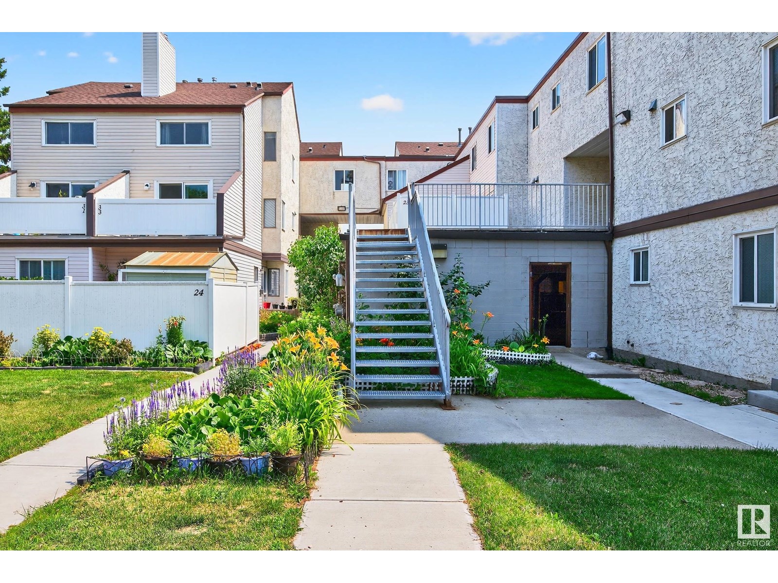 37 LANCASTER TC NW