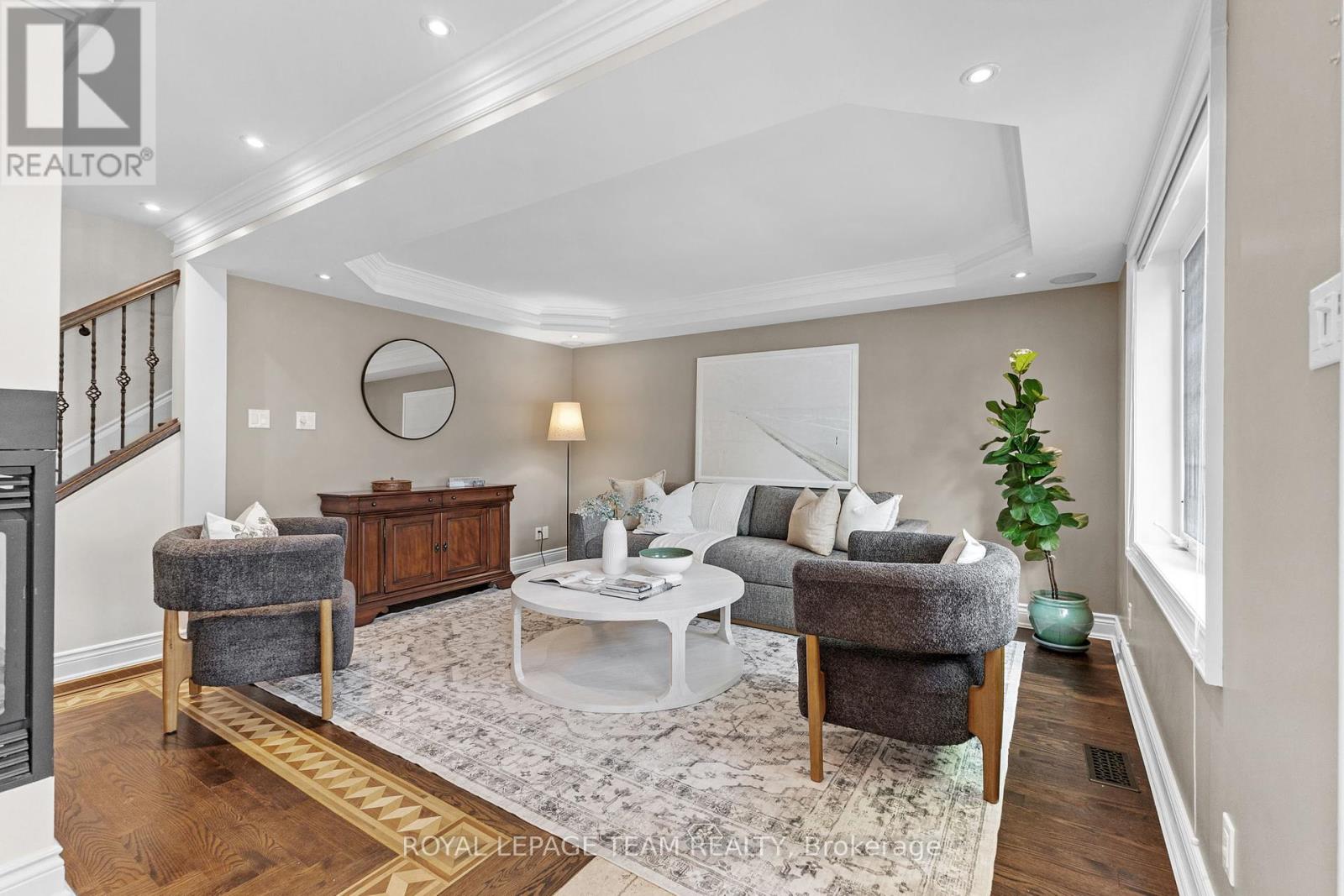 524 BROADVIEW AVENUE