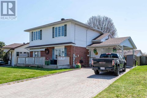 40 Taskar DR Sault Ste. Marie ON P6A6M8