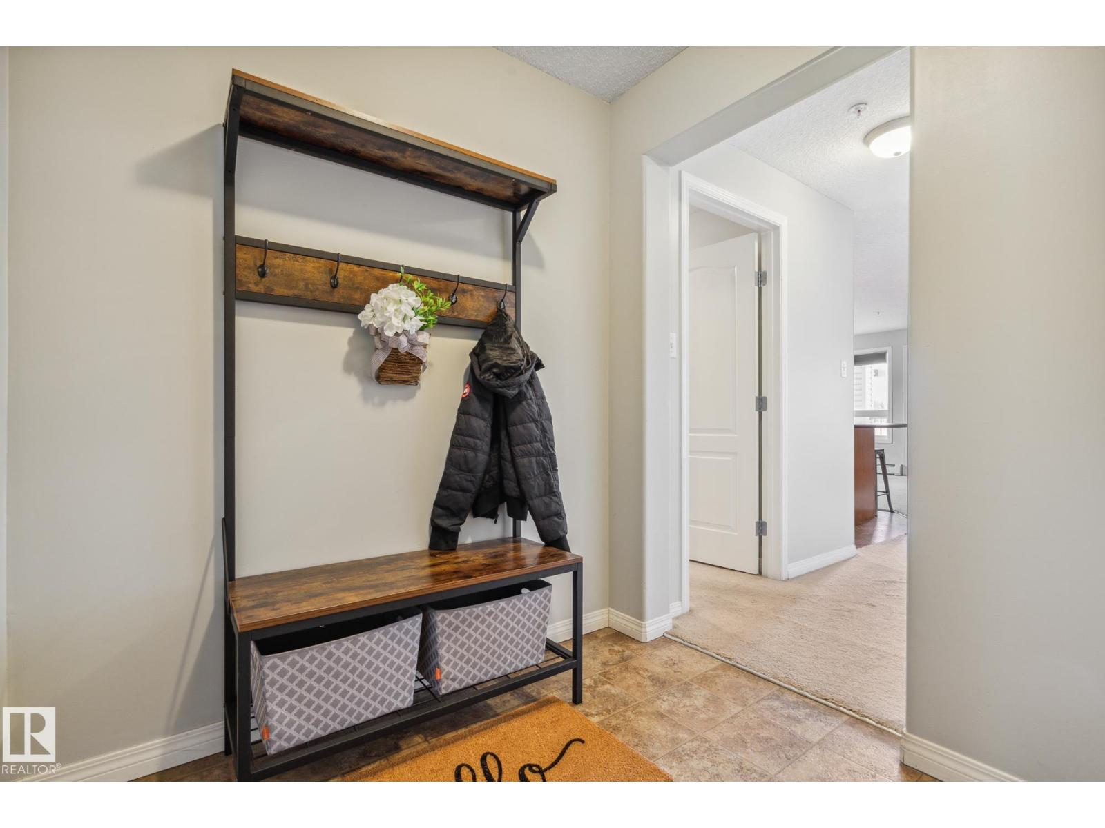 #1306 330 CLAREVIEW STATION DR NW