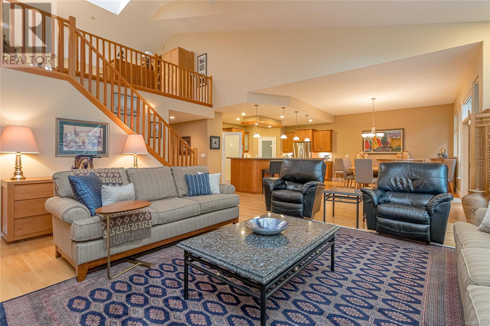 1256 Roberton Blvd
