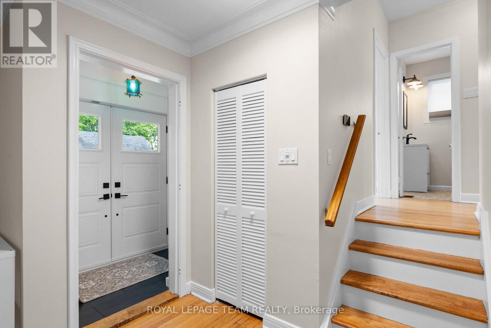 631 COURTENAY AVENUE