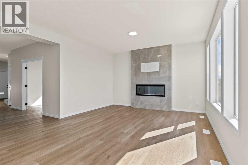 127 Corner Glen Grove NE