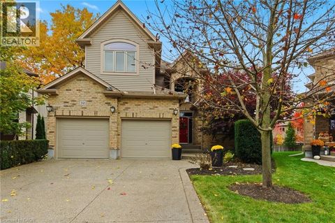 32 HINRICHS Crescent Cambridge ON N1T0A8