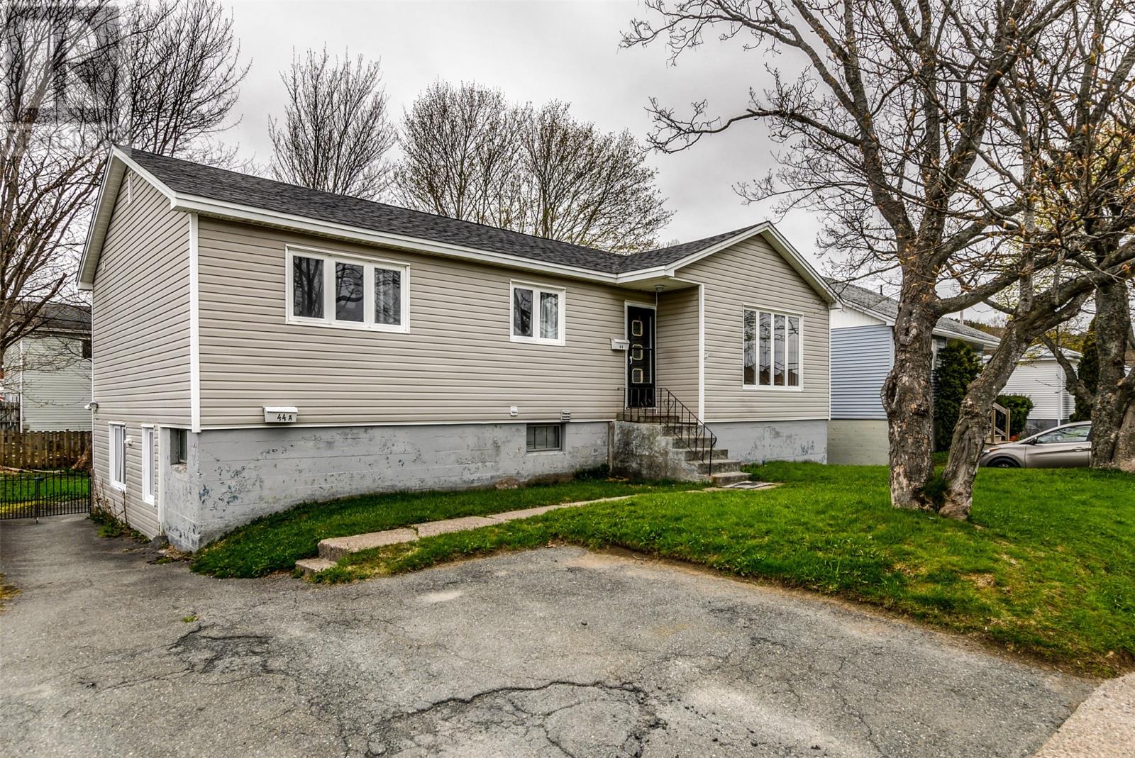 44 Baird Place