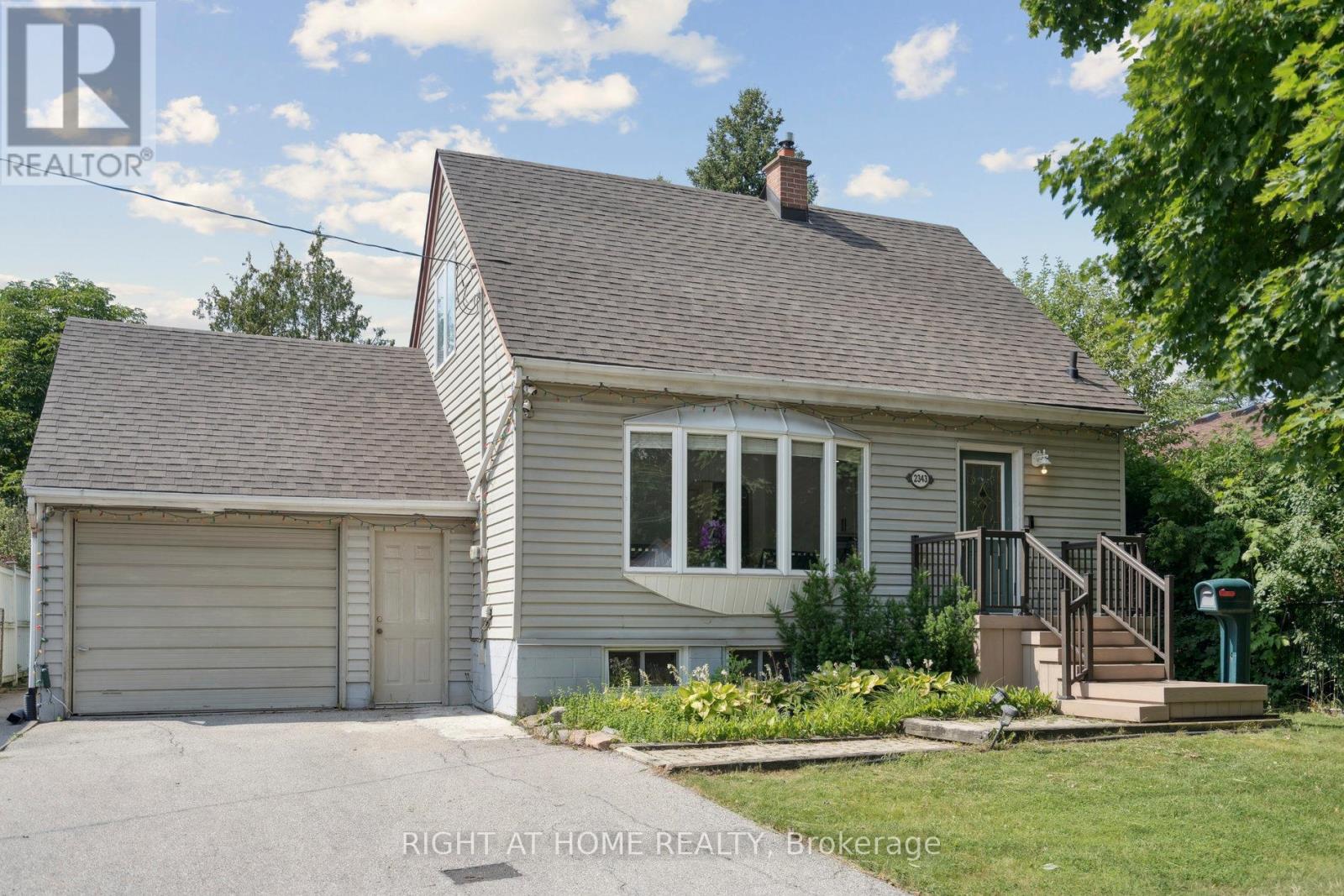 2343 MOUNTAINSIDE DRIVE