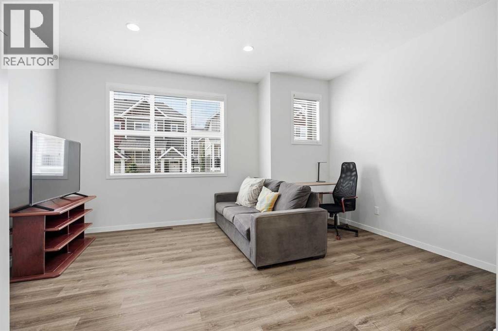 611, 355 Nolancrest Heights NW