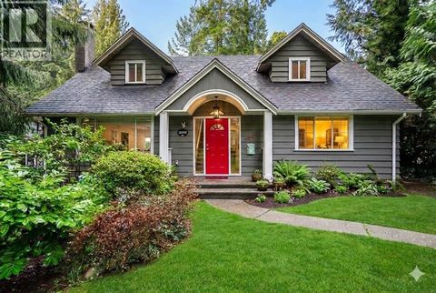 2266 SWINBURNE AVENUE North Vancouver BC V7H1L1