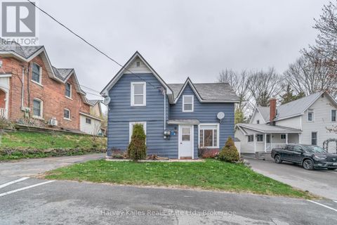 10 CAROLINE STREET E Huntsville (Chaffey) ON P1H2B4