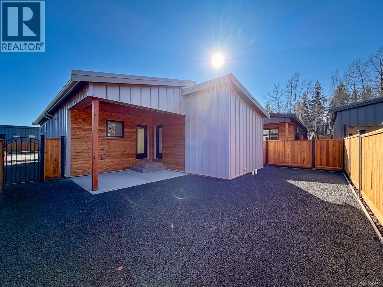 3 3025 Royston Rd