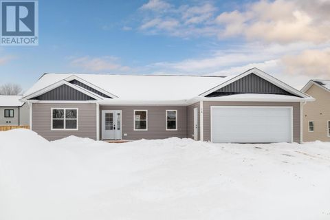 74 Smallwood Terrace Stratford PE C1B4L8