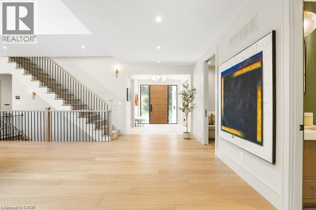 26 GOLFVIEW Place