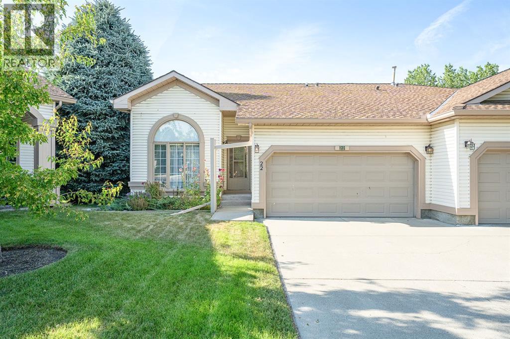 22 Douglas Woods Park SE