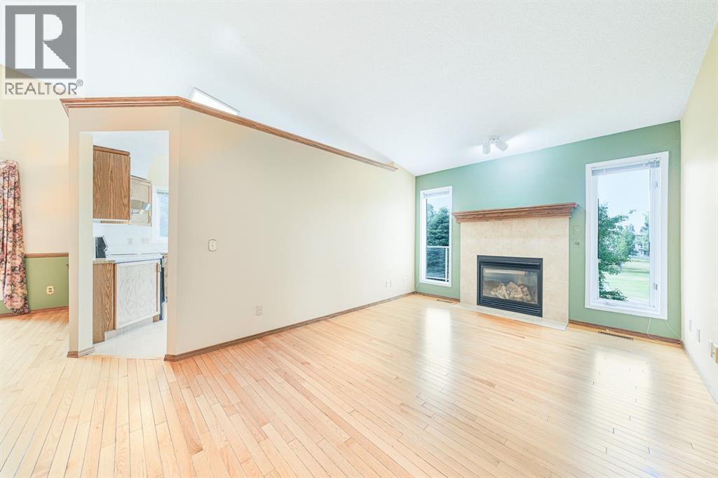22 Douglas Woods Park SE