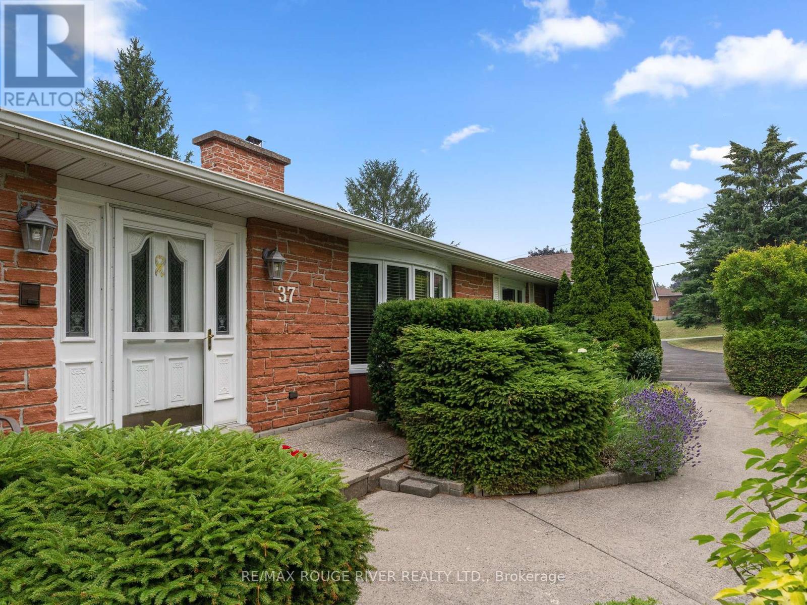 37 STONERIDGE ROAD